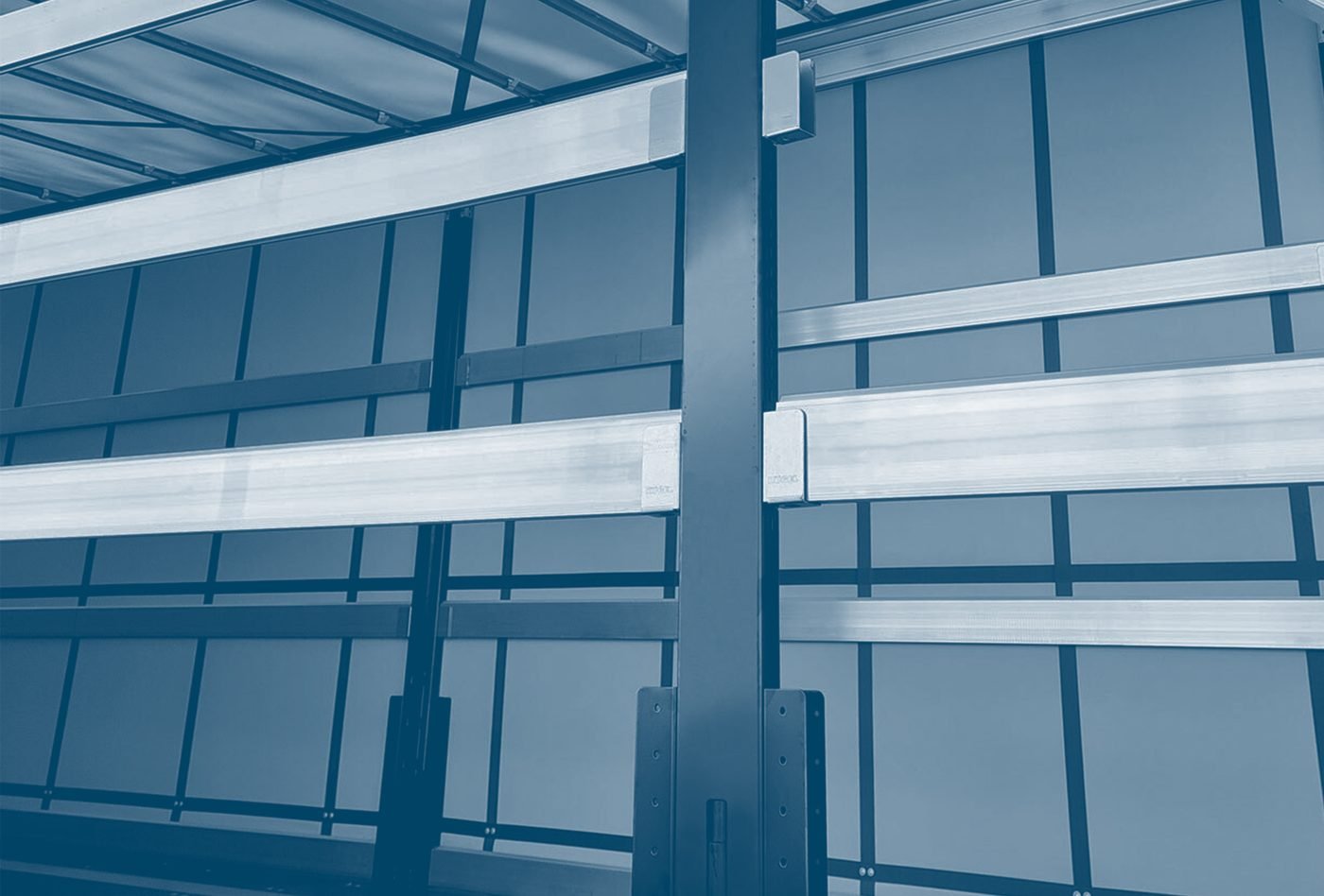 sliding roof on a curtain-sider